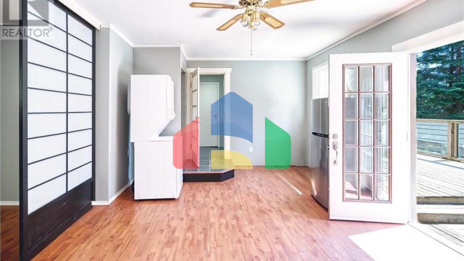 Residential - Single Family Home - Madeira Park, Canada - Canada