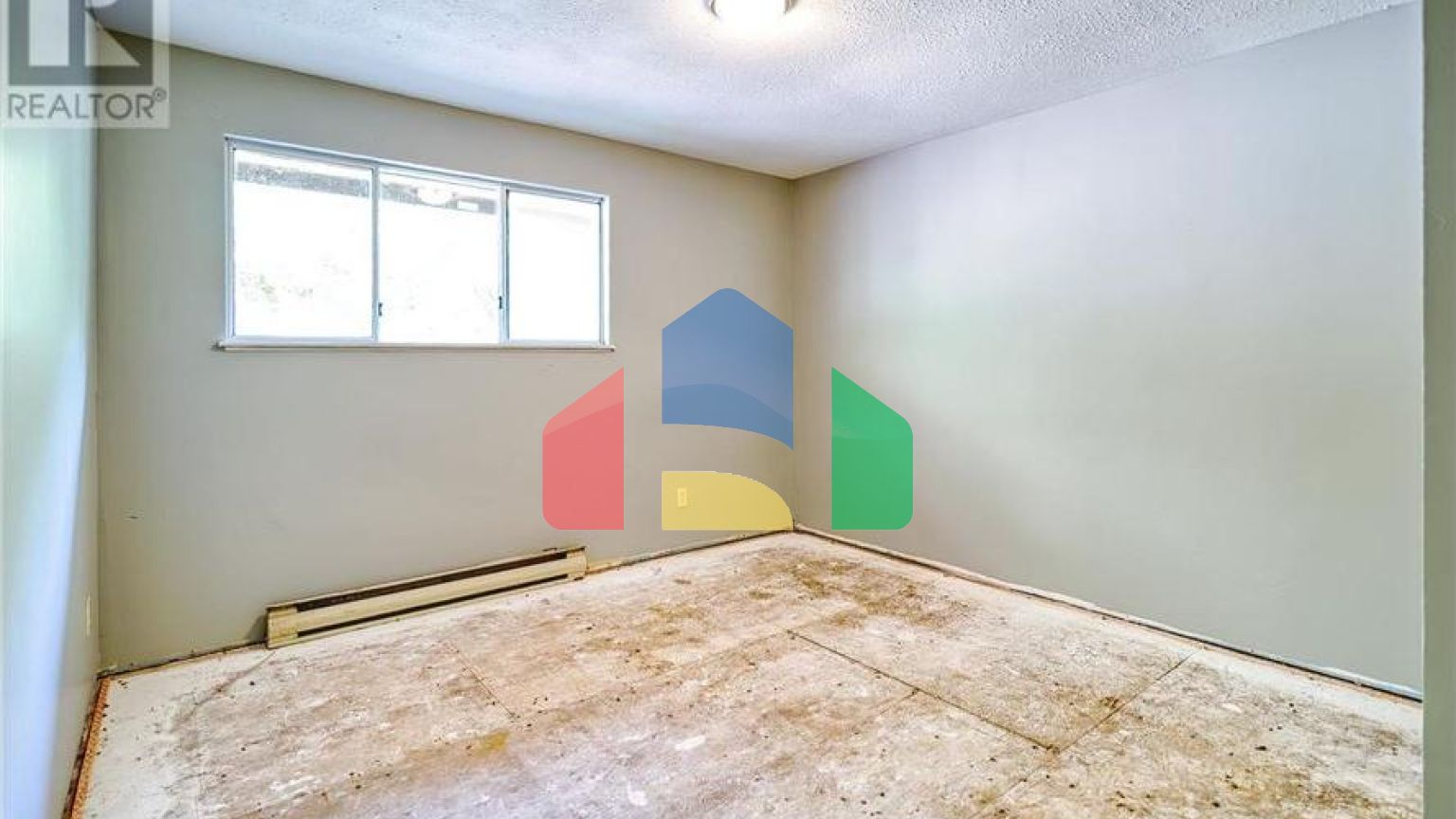 Residential - Single Family Home - Madeira Park, Canada - Canada