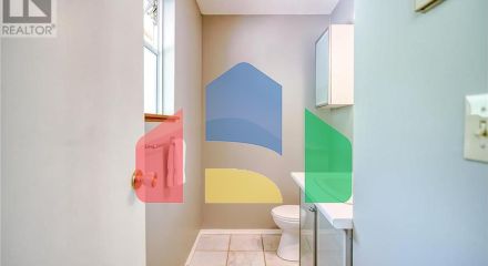 Residential - Single Family Home - Madeira Park, Canada - Canada