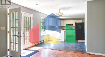 Residential - Single Family Home - Madeira Park, Canada - Canada