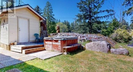 Residential - Single Family Home - Madeira Park, Canada - Canada