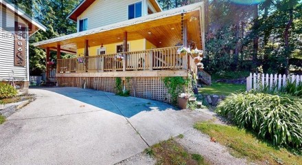 Residential - Single Family Home - Madeira Park, Canada - Canada
