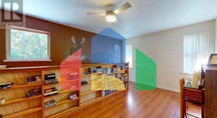 Residential - Single Family Home - Madeira Park, Canada - Canada