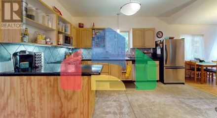 Residential - Single Family Home - Madeira Park, Canada - Canada