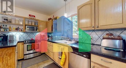 Residential - Single Family Home - Madeira Park, Canada - Canada