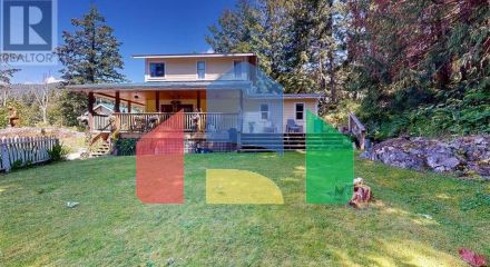 Residential - Single Family Home - Madeira Park, Canada - Canada