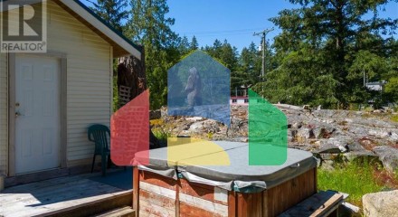 Residential - Single Family Home - Madeira Park, Canada - Canada