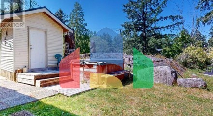Residential - Single Family Home - Madeira Park, Canada - Canada