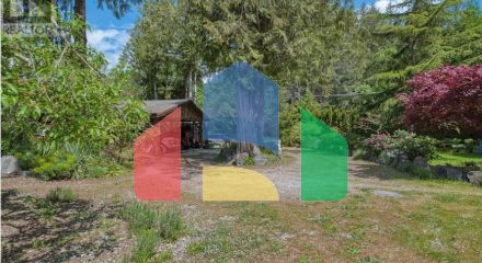 Residential - Single Family Home - Madeira Park, Canada - Canada