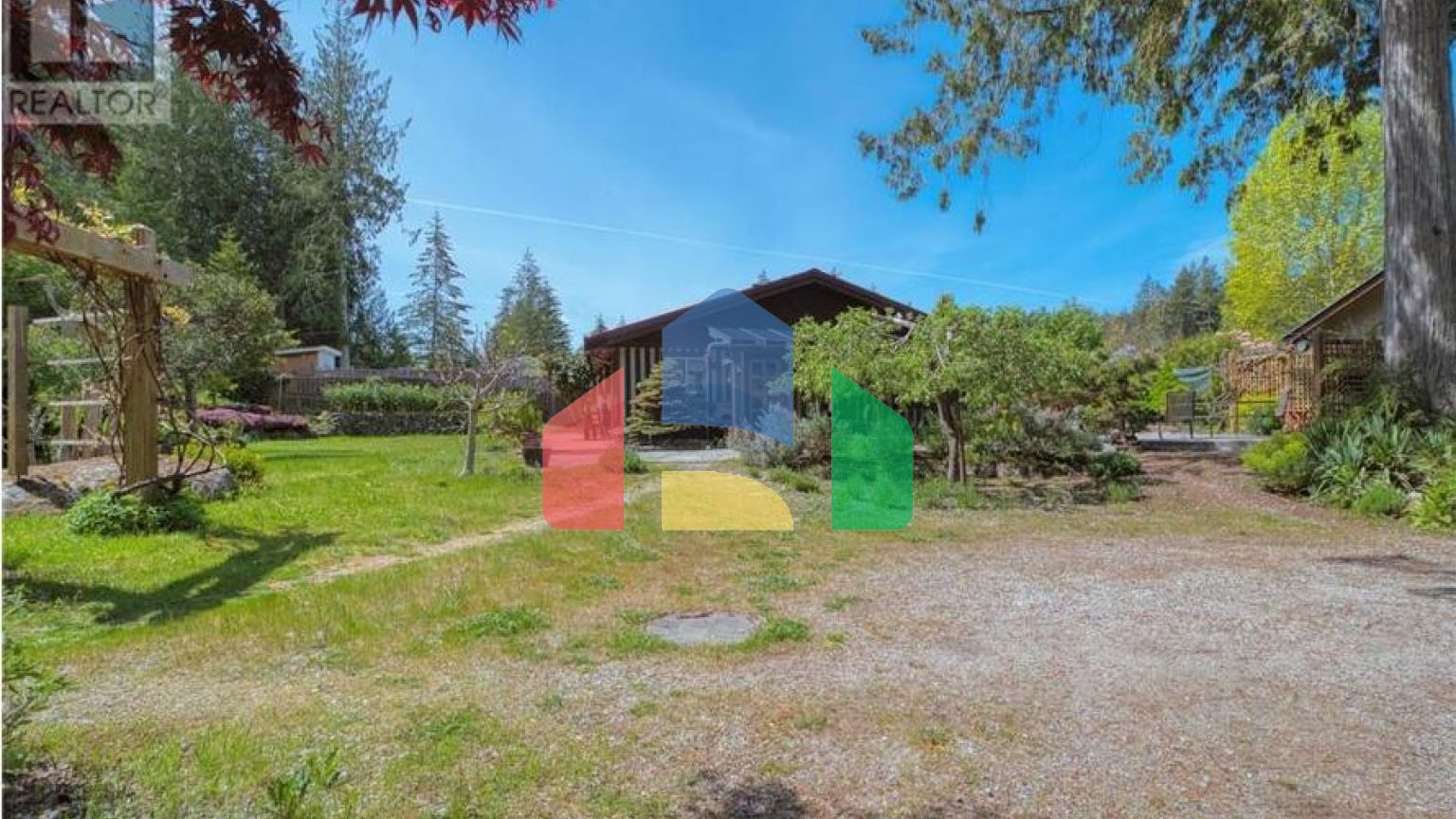 Residential - Single Family Home - Madeira Park, Canada - Canada