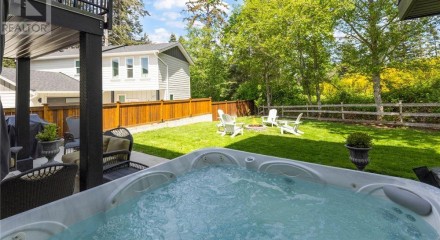 Residential - Condo/Apartment - Sooke, Canada - Canada