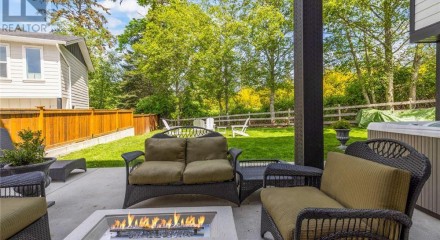 Residential - Condo/Apartment - Sooke, Canada - Canada