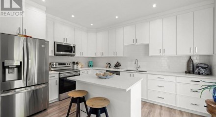Residential - Condo/Apartment - Sooke, Canada - Canada