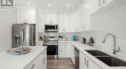Residential - Condo/Apartment - Sooke, Canada - Canada