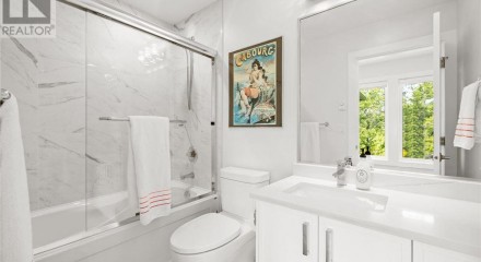 Residential - Condo/Apartment - Sooke, Canada - Canada