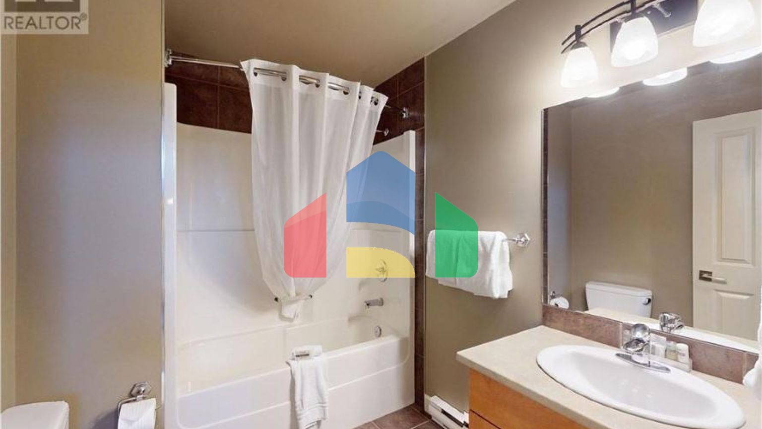 Residential - Townhouse - Sooke, Canada - Canada