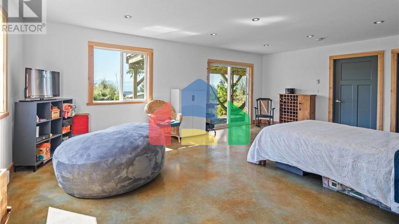 Residential - Single Family Home - Sooke, Canada - Canada