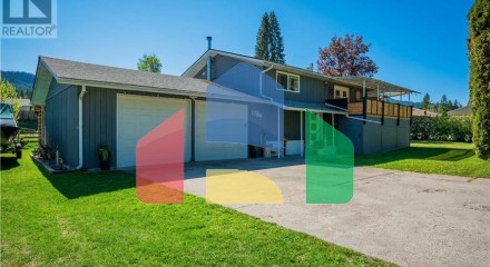 Residential - Single Family Home - Fruitvale, Canada - Canada