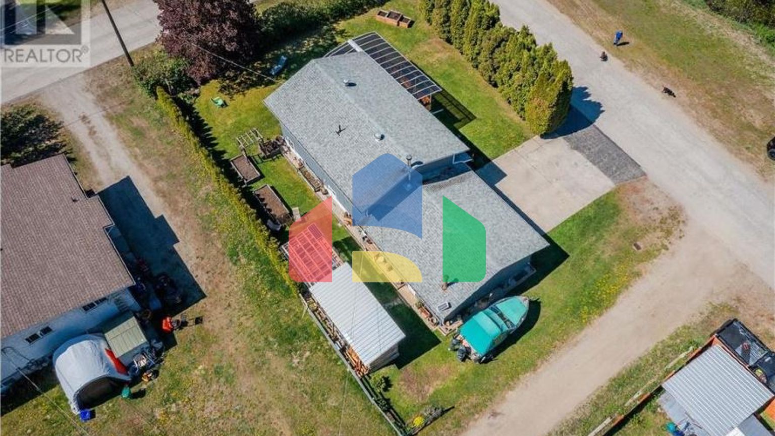 Residential - Single Family Home - Fruitvale, Canada - Canada