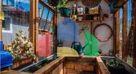 Residential - Single Family Home - Fruitvale, Canada - Canada