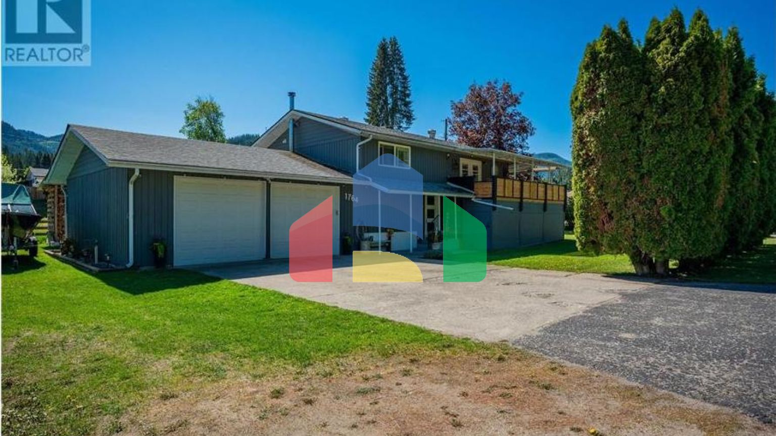 Residential - Single Family Home - Fruitvale, Canada - Canada