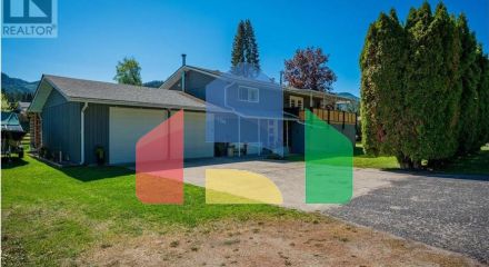 Residential - Single Family Home - Fruitvale, Canada - Canada