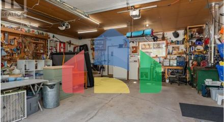 Residential - Single Family Home - Fruitvale, Canada - Canada