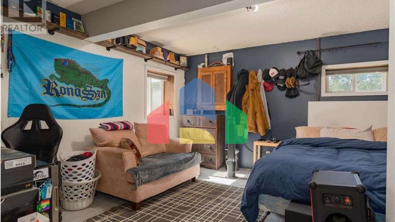 Residential - Single Family Home - Fruitvale, Canada - Canada