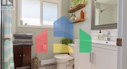 Residential - Single Family Home - Fruitvale, Canada - Canada