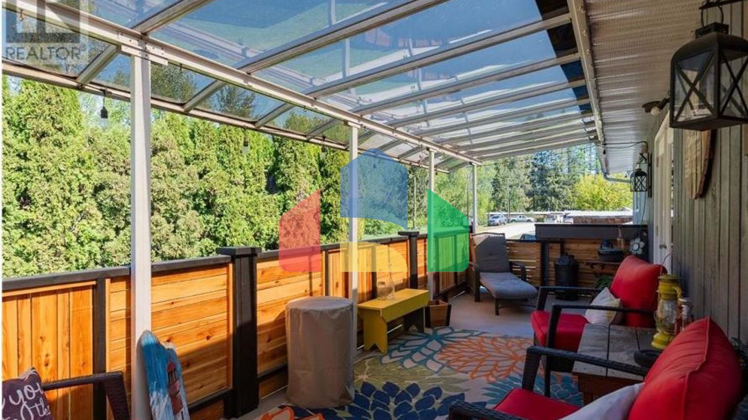 Residential - Single Family Home - Fruitvale, Canada - Canada