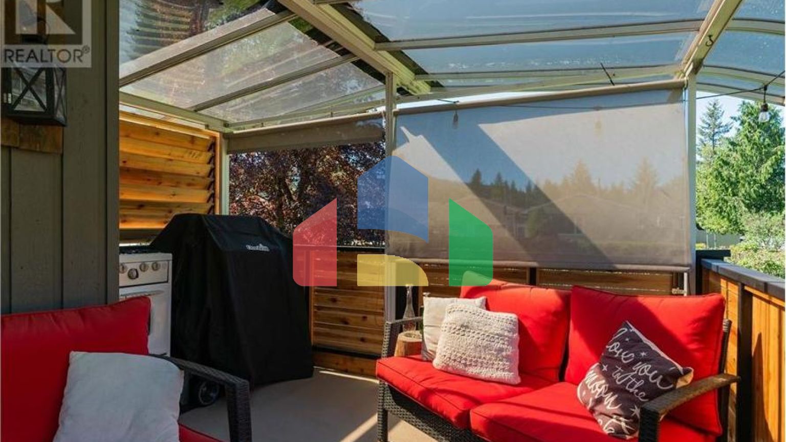 Residential - Single Family Home - Fruitvale, Canada - Canada