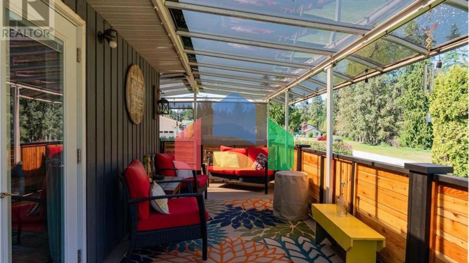 Residential - Single Family Home - Fruitvale, Canada - Canada