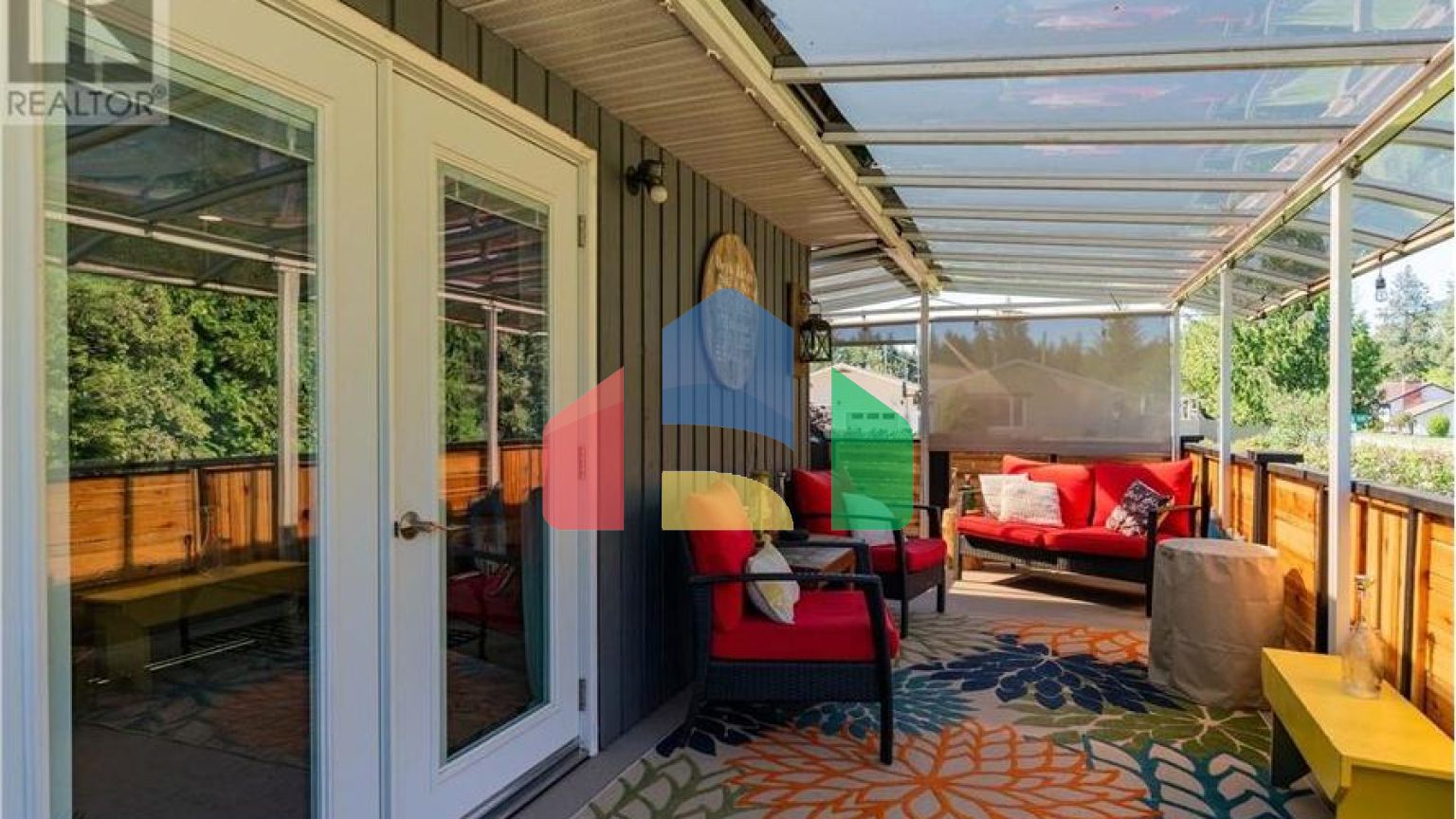 Residential - Single Family Home - Fruitvale, Canada - Canada