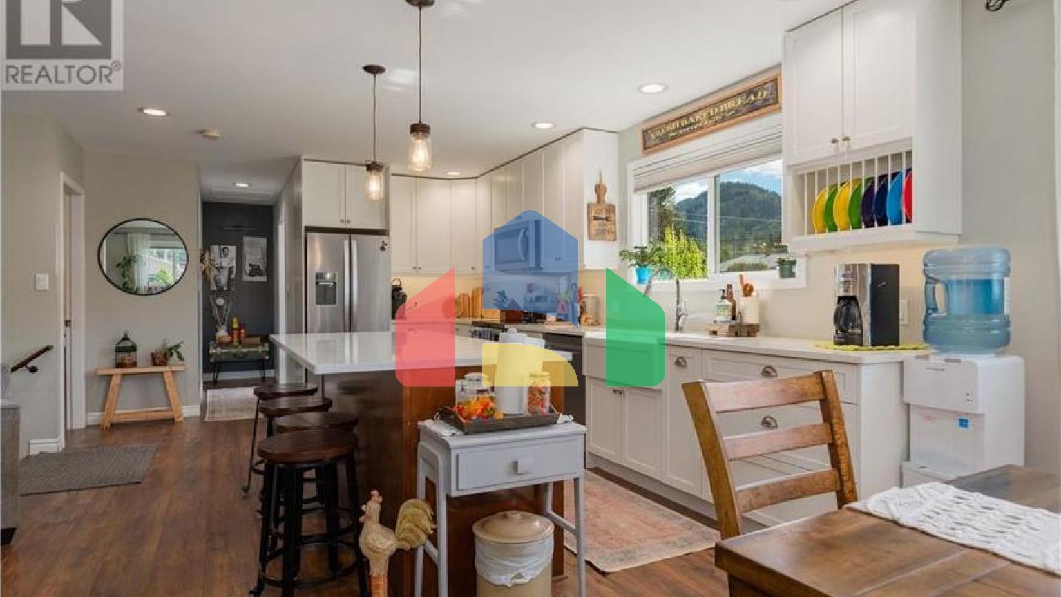 Residential - Single Family Home - Fruitvale, Canada - Canada