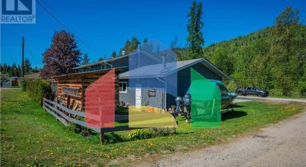 Residential - Single Family Home - Fruitvale, Canada - Canada