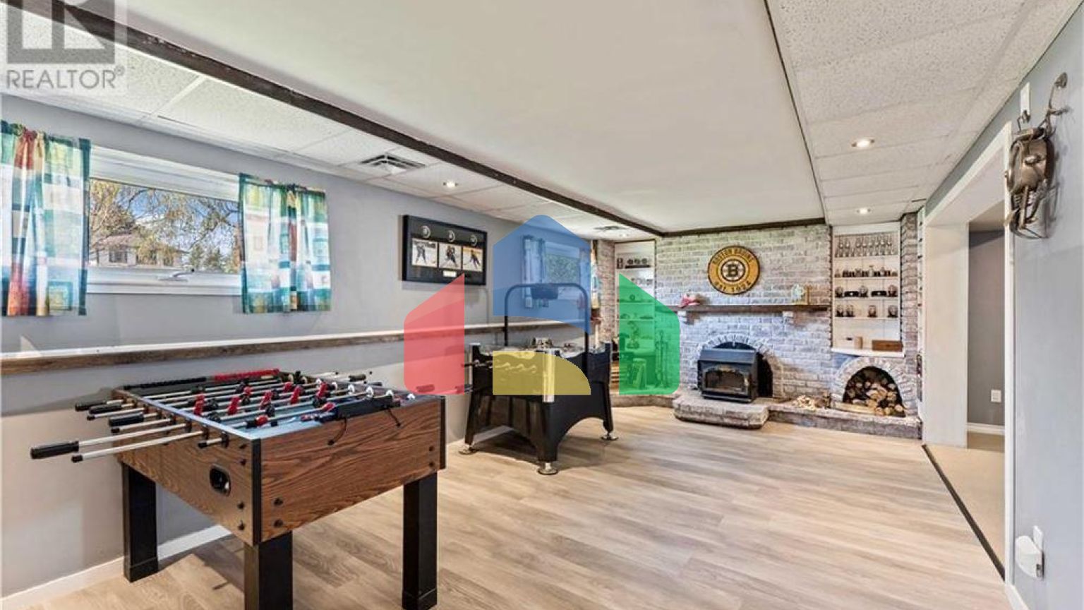 Residential - Single Family Home - Essa, Canada - Canada