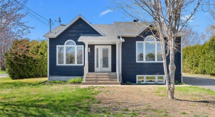 Residential - Bungalow - Saint-Boniface-de-Shawinigan, Canada - Canada