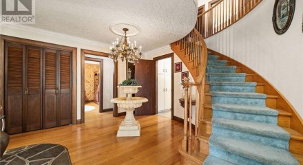 Residential - Single Family Home - Quinte West, Canada - Canada