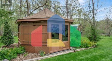 Residential - Single Family Home - Quinte West, Canada - Canada