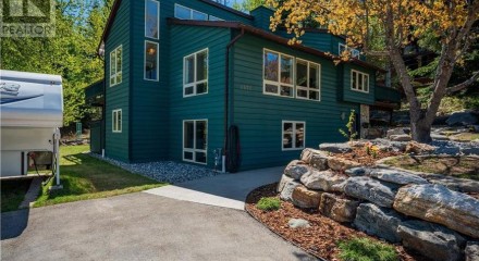 Residential - Single Family Home - Rossland, Canada - Canada