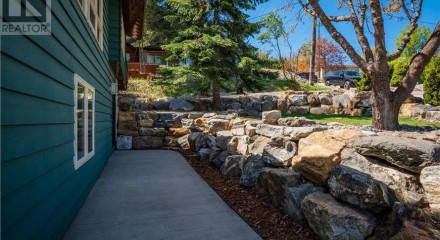 Residential - Single Family Home - Rossland, Canada - Canada