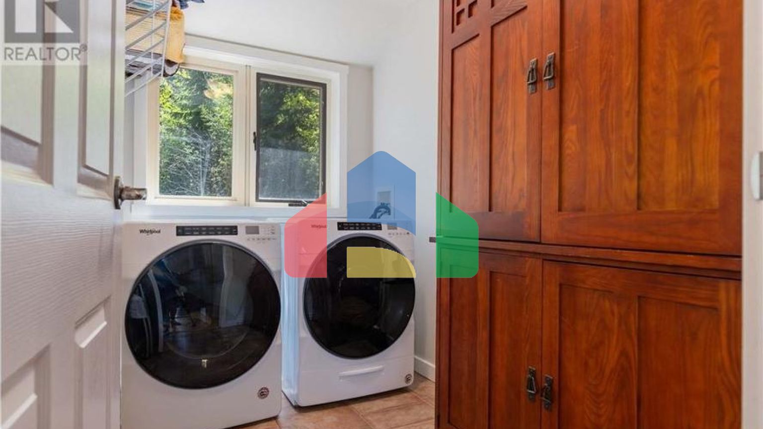 Residential - Single Family Home - Rossland, Canada - Canada