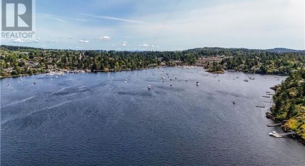 Residential - Single Family Home - Central Saanich, Canada - Canada