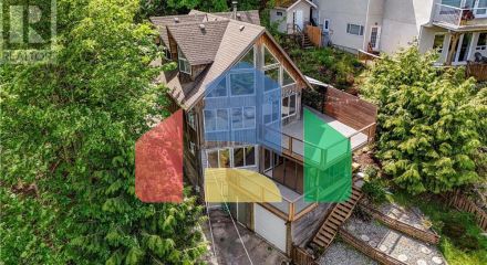 Residential - Single Family Home - Central Saanich, Canada - Canada