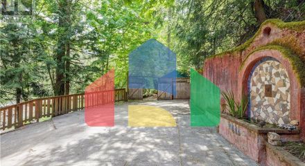 Residential - Single Family Home - Central Saanich, Canada - Canada