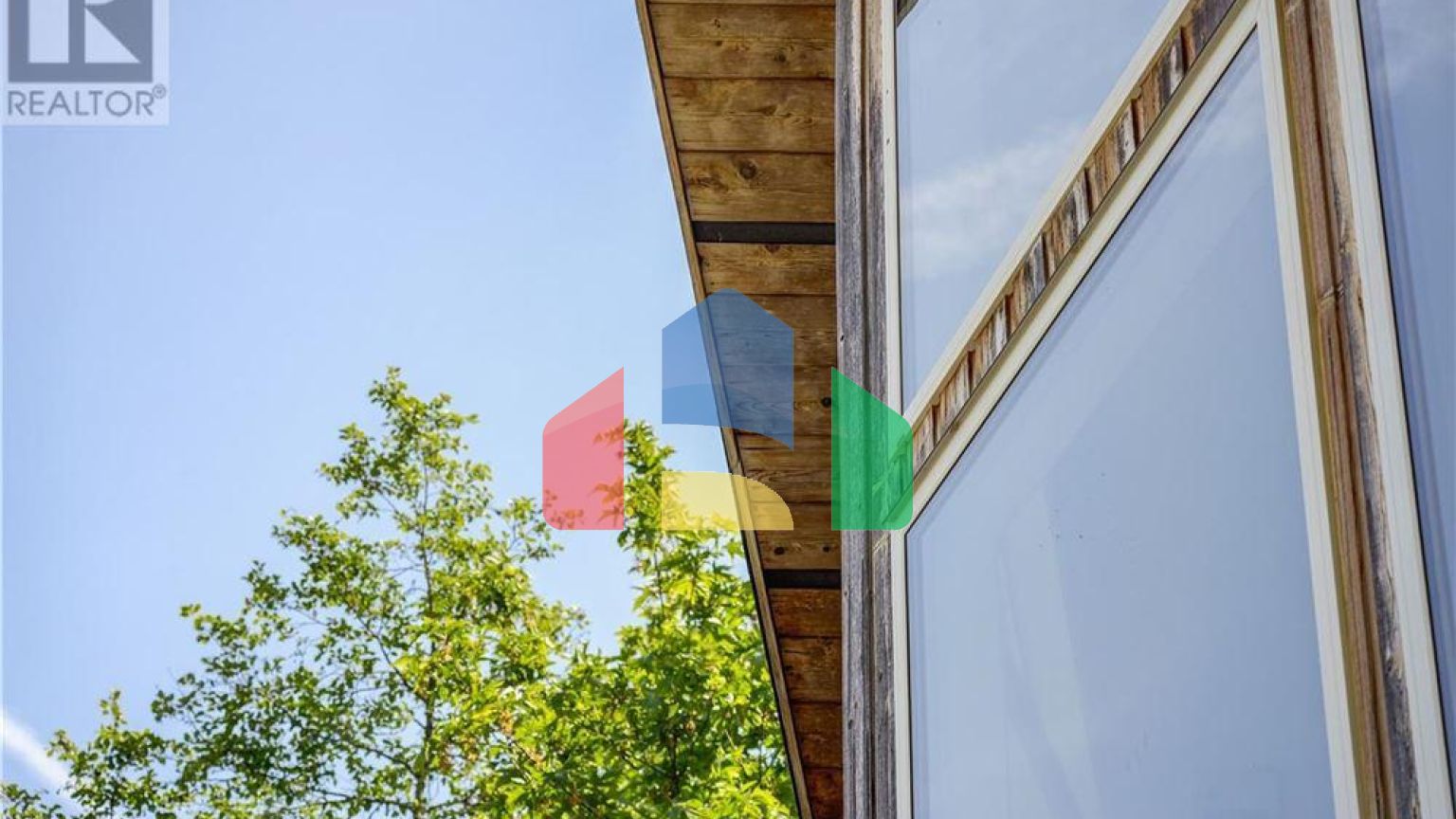 Residential - Single Family Home - Central Saanich, Canada - Canada