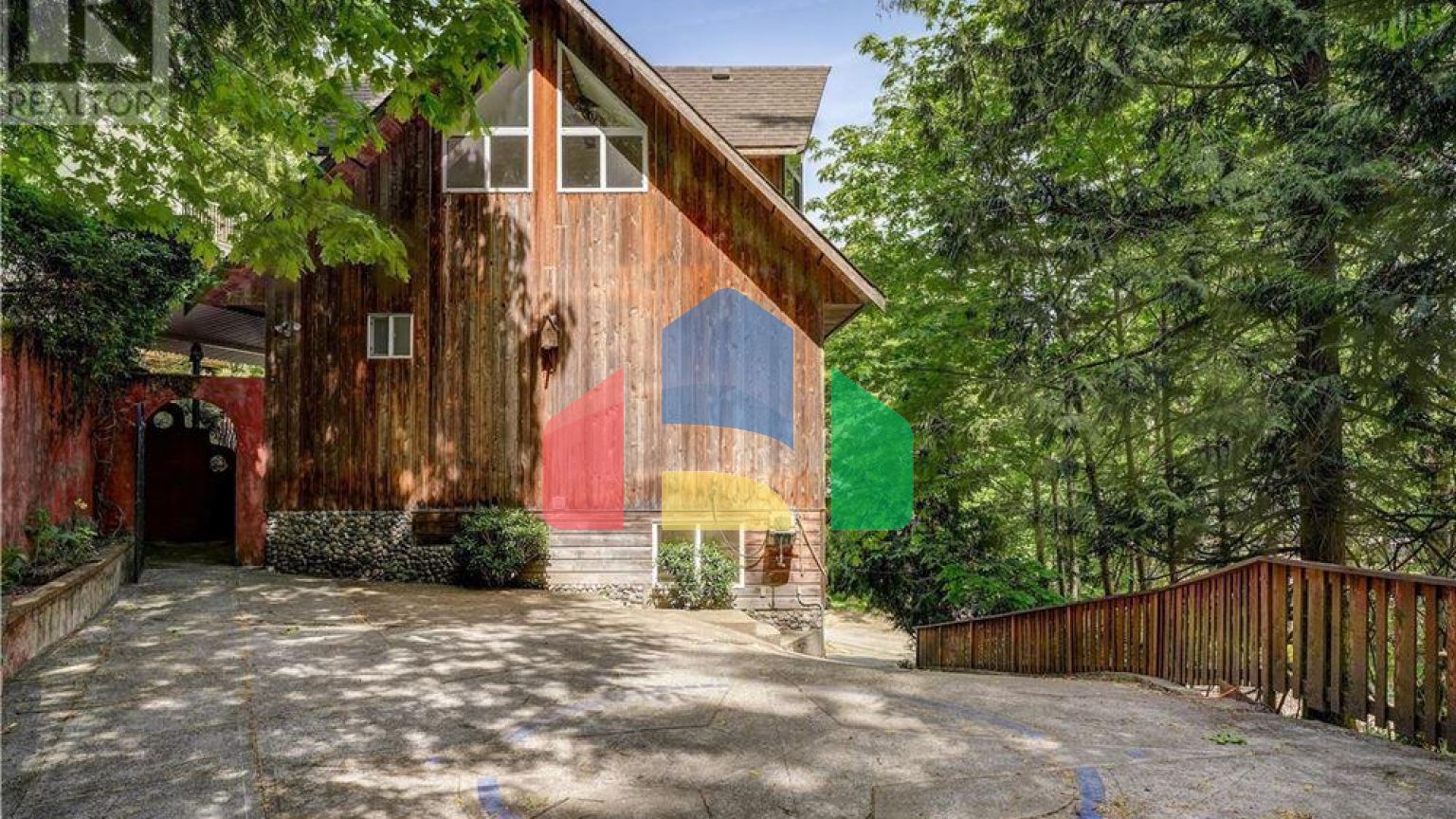 Residential - Single Family Home - Central Saanich, Canada - Canada