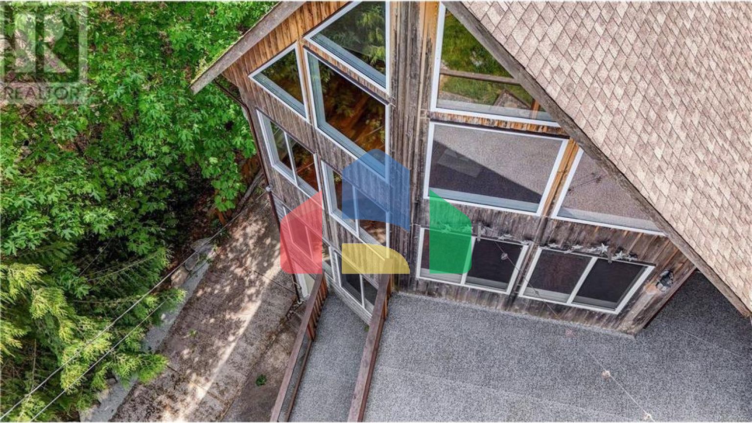 Residential - Single Family Home - Central Saanich, Canada - Canada