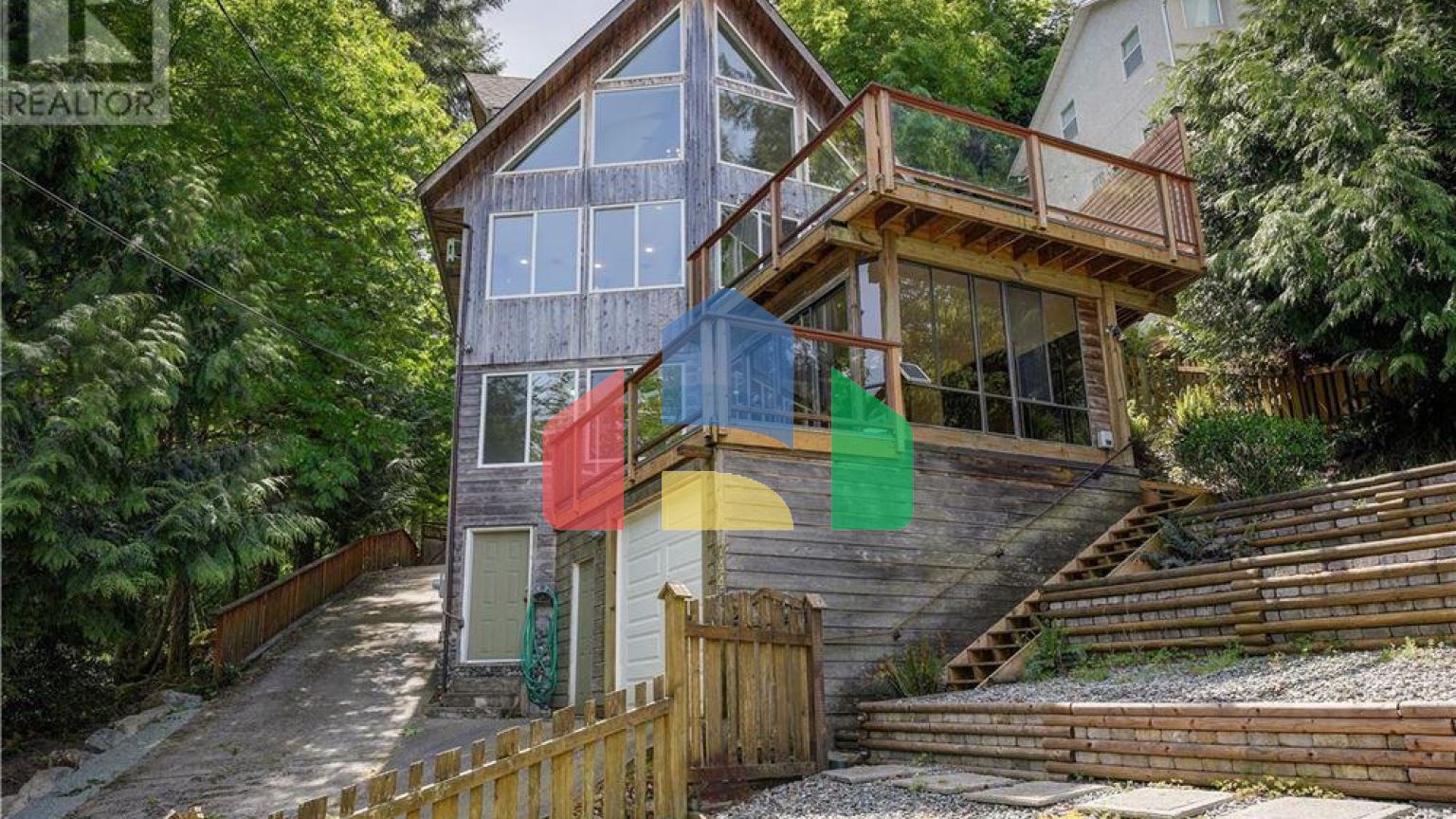 Residential - Single Family Home - Central Saanich, Canada - Canada