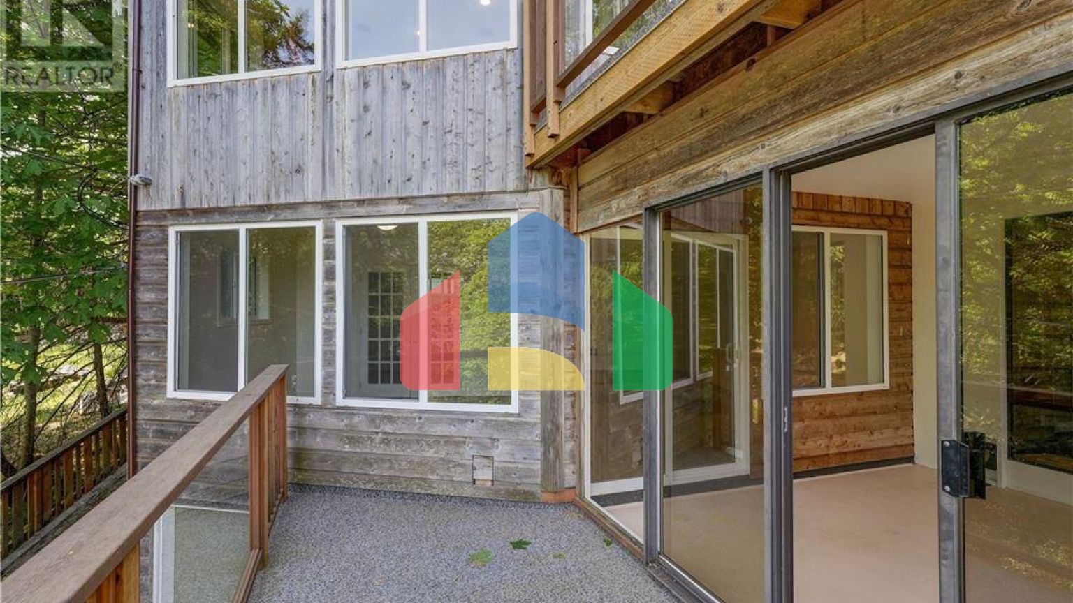 Residential - Single Family Home - Central Saanich, Canada - Canada